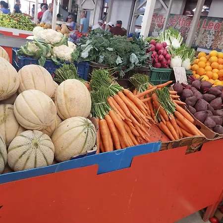 Super Mario Sea-center-market Durrës